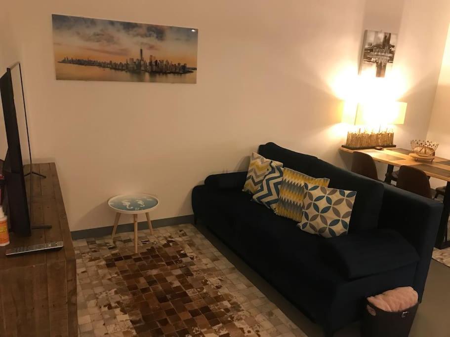 וינה Klimatisierte Sehr Zentrale Wohnung-Loftstyle- מראה חיצוני תמונה
