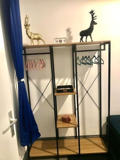 וינה Klimatisierte Sehr Zentrale Wohnung-Loftstyle- מראה חיצוני תמונה